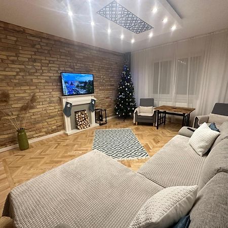 Season One Apartman Szeged Kültér fotó