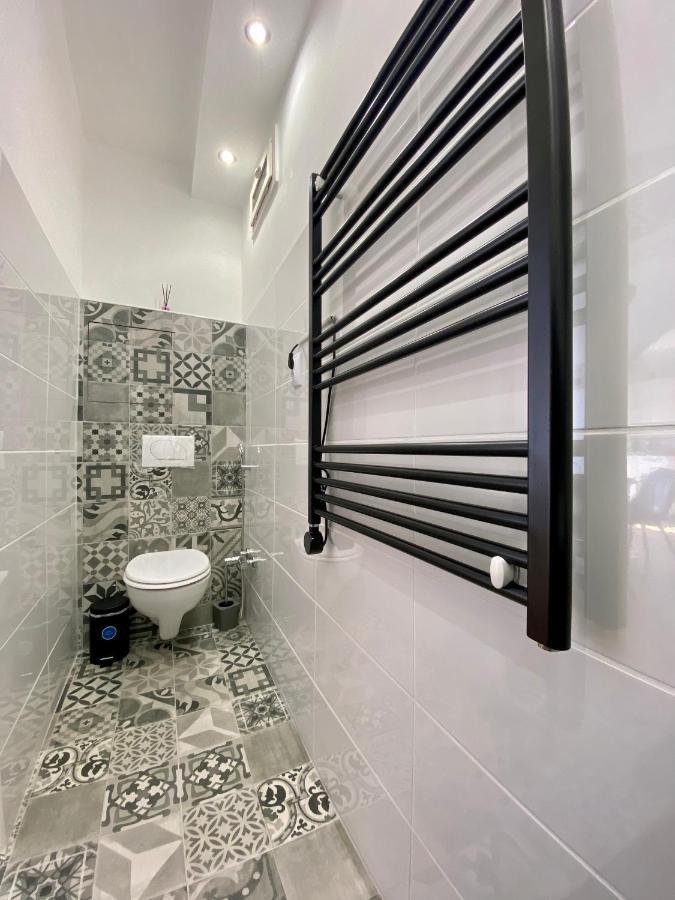 Season One Apartman Szeged Kültér fotó