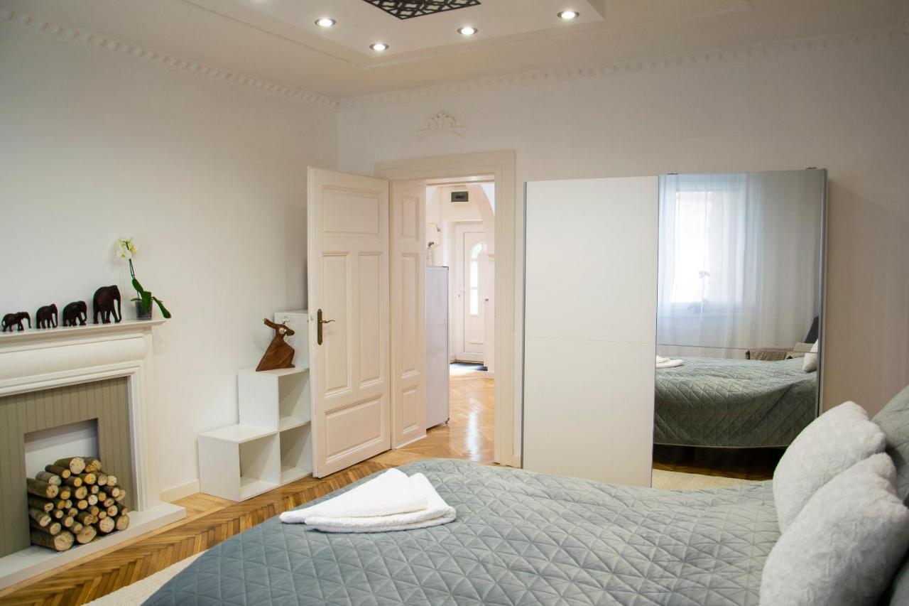 Season One Apartman Szeged Kültér fotó