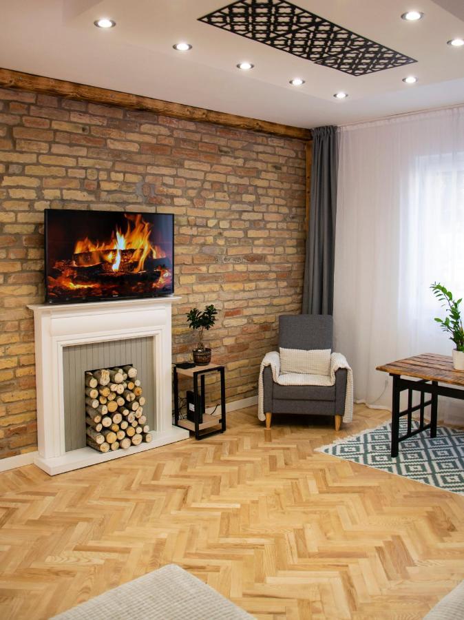 Season One Apartman Szeged Kültér fotó