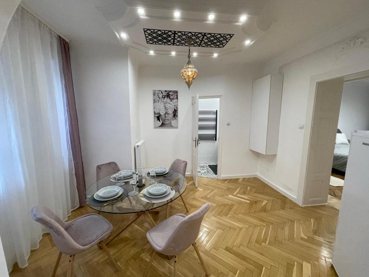 Season One Apartman Szeged Kültér fotó