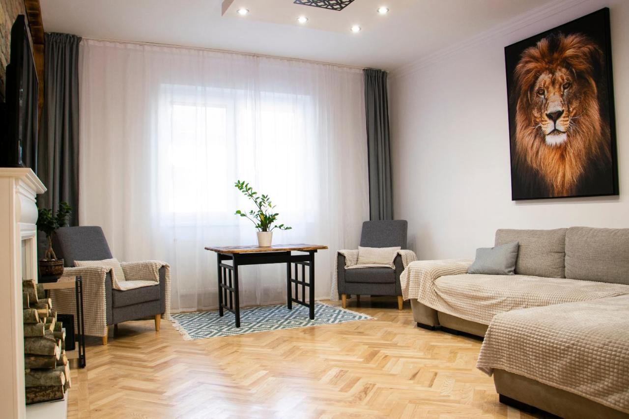 Season One Apartman Szeged Kültér fotó